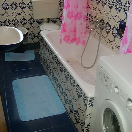 For Holidays In * Pula