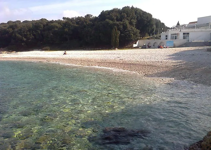 아파트 For Holidays In