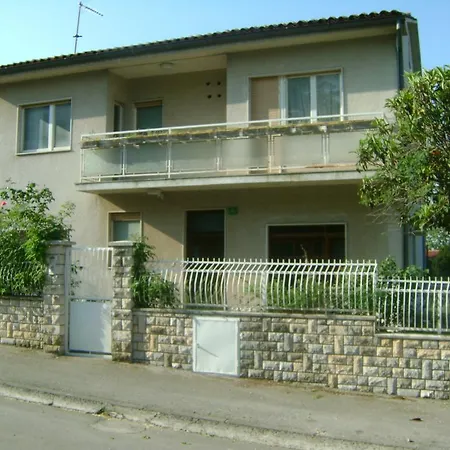 For Holidays In Пула