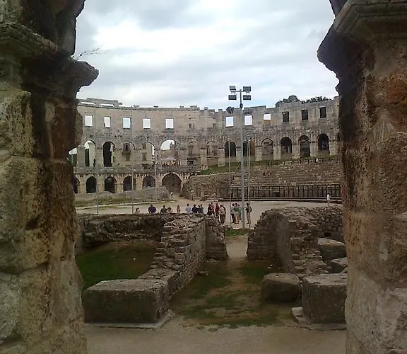 For Holidays In Daire *