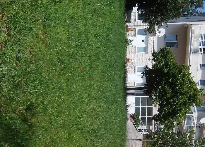 For Holidays In * Pula